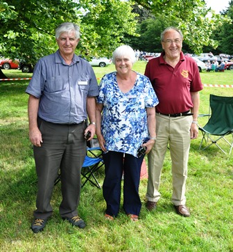 Long Service Award presented to Paul & Noeline Billings by Geoff Craggs July 2016