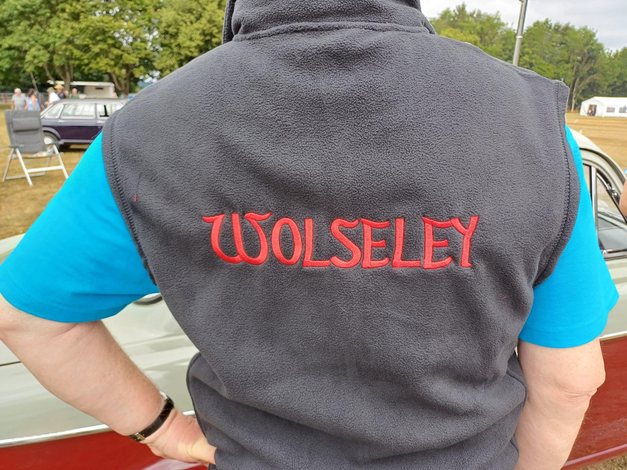 NEW LINE - BRIGHT GOLD EMBROIDERY OPTION FOR FLEECE OR SWEATSHIRT CLOTHING - Image 2