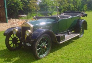 1921 green Wolseley Fifteen